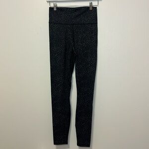 FABLETICS POWER HOLD Black and Grey Patterned Leggings